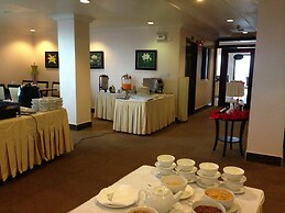 Jun Yue Hotel