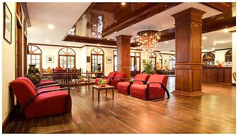 Royal Crown Hotel & Spa