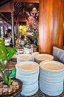 Royal Crown Hotel & Spa