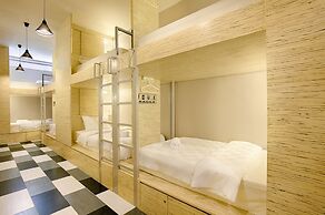 the youniQ Hotel