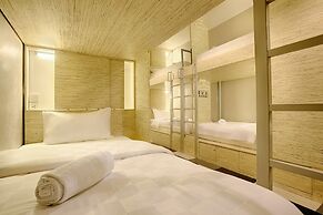 the youniQ Hotel