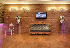 the youniQ Hotel