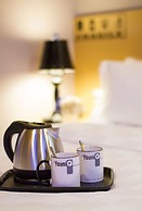 the youniQ Hotel