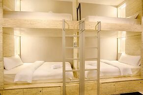 the youniQ Hotel