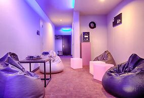 the youniQ Hotel