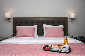 Green Hill Hotel