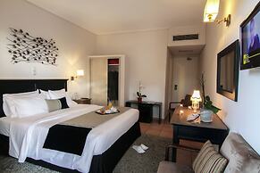 Green Hill Hotel