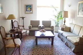 Green Hill Hotel