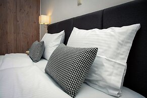 Green Hill Hotel