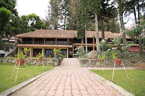 Pandu Lakeside Hotel Tuktuk