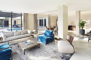 The Ritz-Carlton Abu Dhabi, Grand Canal