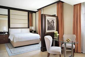 The Ritz-Carlton Abu Dhabi, Grand Canal