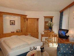 HOTEL LORENZETTI