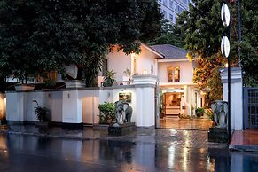 Skyline Boutique Hotel