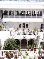Jagat Niwas Palace