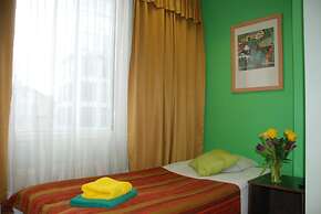 Center Hotel