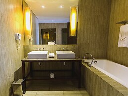 Lv8 Resort Hotel