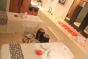 Lv8 Resort Hotel