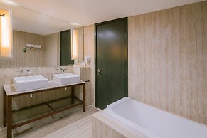 Lv8 Resort Hotel