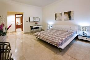 Palm Jumeirah North/South Residence