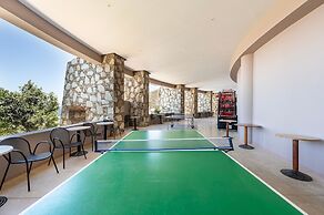 Athina Palace Resort & Spa