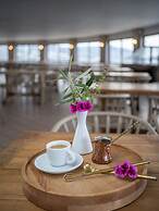 Athina Palace Resort & Spa