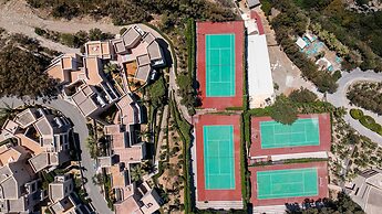 Athina Palace Resort & Spa
