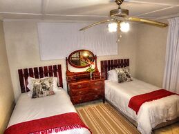 Musketeers Lodge