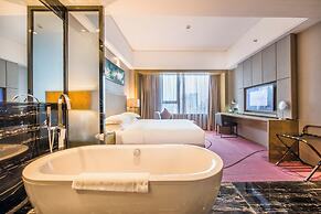 La Perle International Hotel
