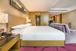 La Perle International Hotel