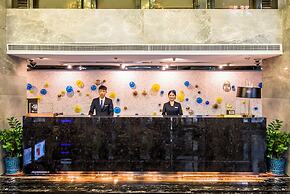 La Perle International Hotel