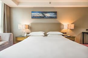 La Perle International Hotel