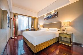 La Perle International Hotel