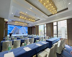 La Perle International Hotel