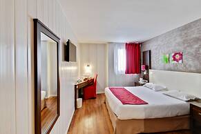 Hotel Paris Pacific