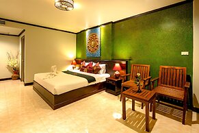Tanawan Phuket Hotel