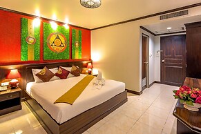 Tanawan Phuket Hotel