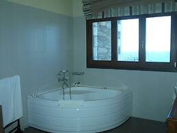 Porto Mani Suites