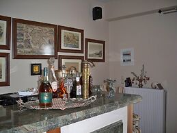 Porto Mani Suites