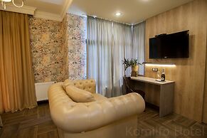 Komilfo Hotel