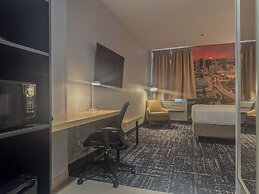 Clarion Pointe
