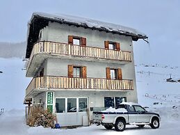 Roulette Apartments