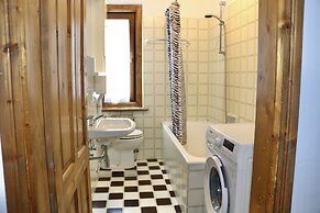 Roulette Apartments