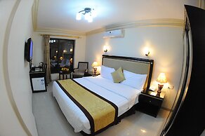 Cedar Hotel