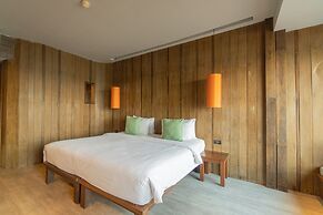 Baan Ploy Sea
