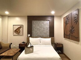 Red Coconut Beach Hotel