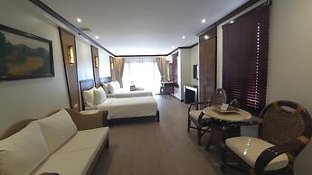 Red Coconut Beach Hotel