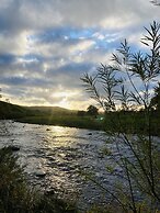 Riverside B & B