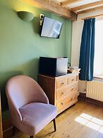 Riverside B & B