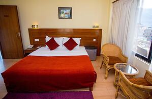 Hotel Tara